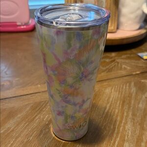 Swig Pastel tie dye Insulated Tumbler - 32 oz